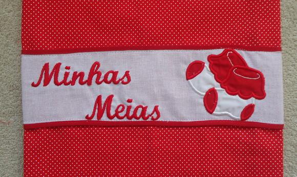 Porta Meias Infantil Vermelho de Poás Branco