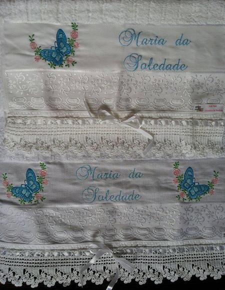 Toalha de Banho Bordada Feminina