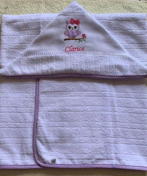 Toalha de Banho Infantil com Capuz Bordada