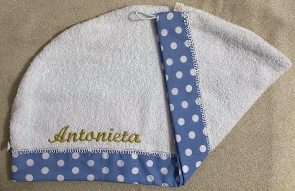 Toalha para Cabelo Branca com Azul