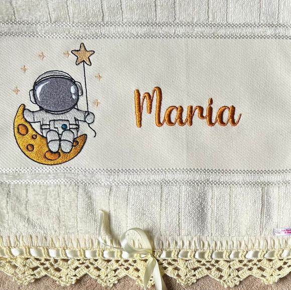 Toalhinha Bordada Astronauta
