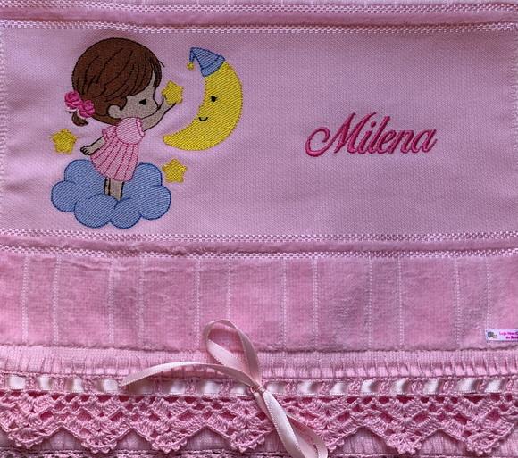 Toalhinha Bordada Menina E A Lua