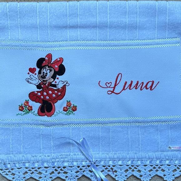 Toalhinha Bordada Minnie