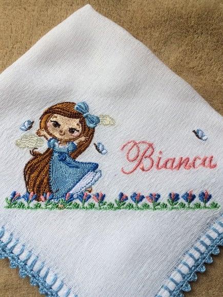 Fralda de Boca Bordada Princesa