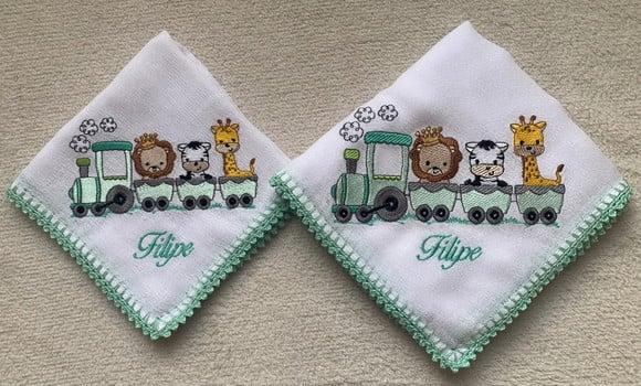 Fraldas Bordadas Safari no Trem Verde