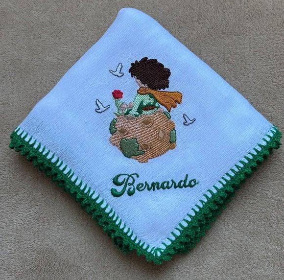 Kit 4 Fraldas de Passeio Bordadas Pequeno Príncipe