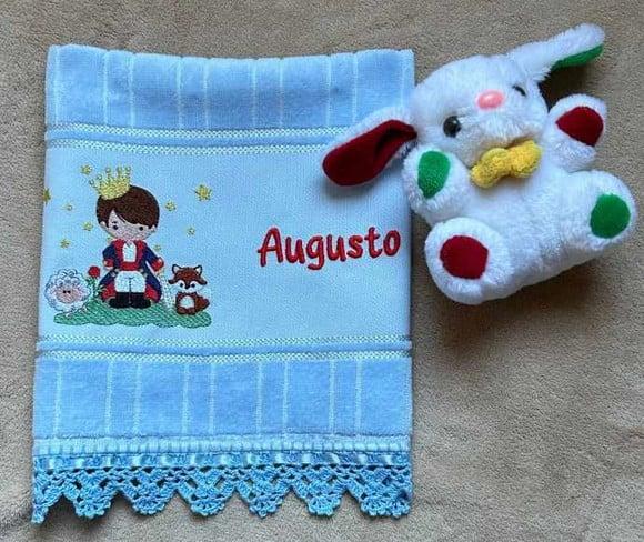 Kit Babador e Toalhinha Bordados Pequeno Príncipe