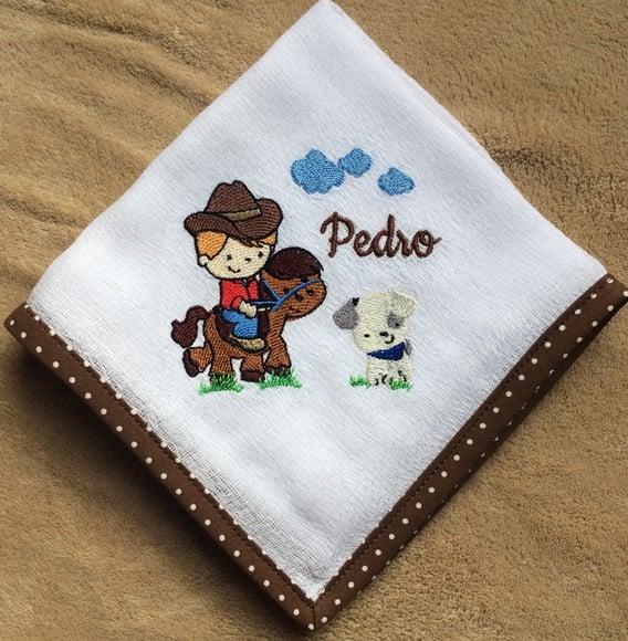 Kit Bebê Personalizado Toalha e Fralda de Boca Cowboy