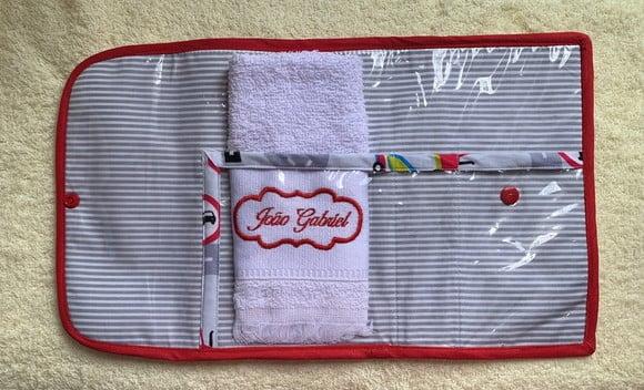 Kit de Higiene Bucal Infantil Menino