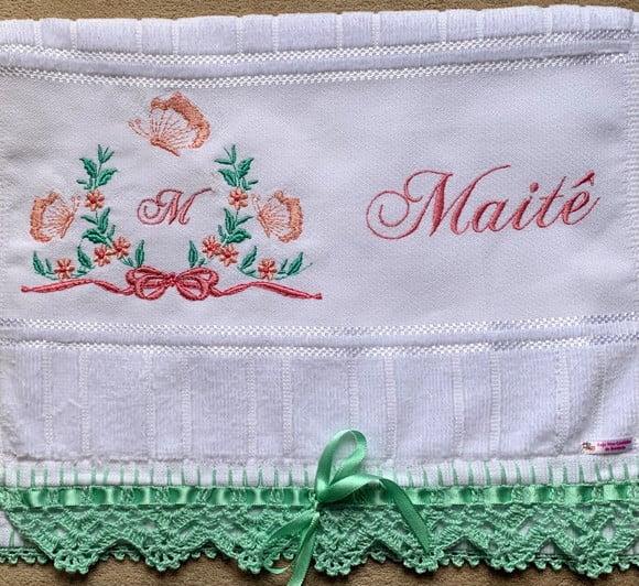 Kit Enxoval Bebê Personalizado Bordado Floral Verde