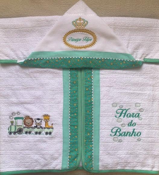 Kit Enxoval Bebê Personalizado Toalha e Fraldas