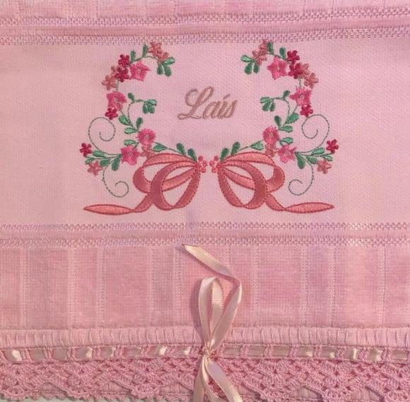 Kit para Bebê com Toalha de Banho e Mão