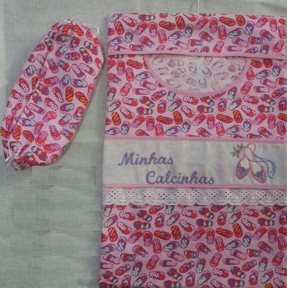 Kit Porta Calcinhas e Bolsinha Toalhinha Vermelho de Poás