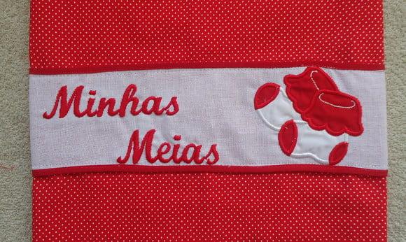 Porta Meias Infantil Vermelho de Poás Branco