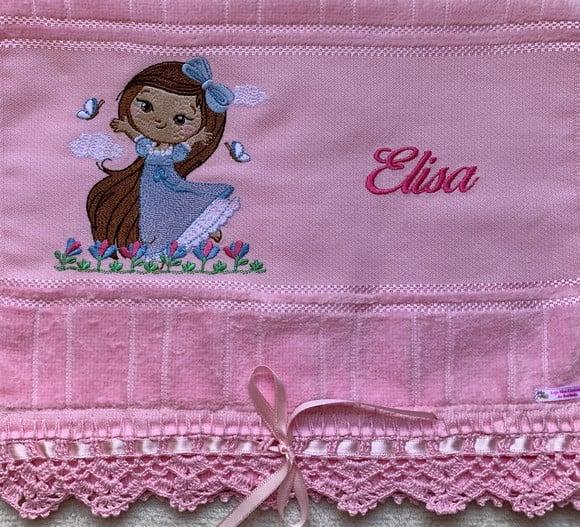 Toalha Bordada Princesinha