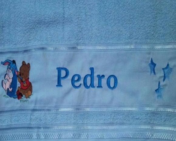 Toalha de Banho Bordada Infantil