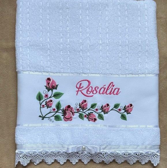 Toalha de Banho Bordada Rosas
