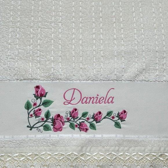Toalha de Banho Bordada Rosas