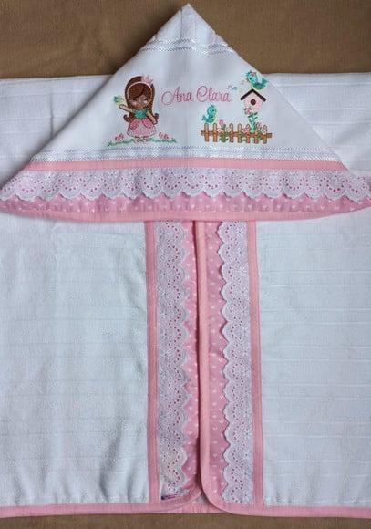 Toalha de Banho Infantil Princesa e Passarinhos