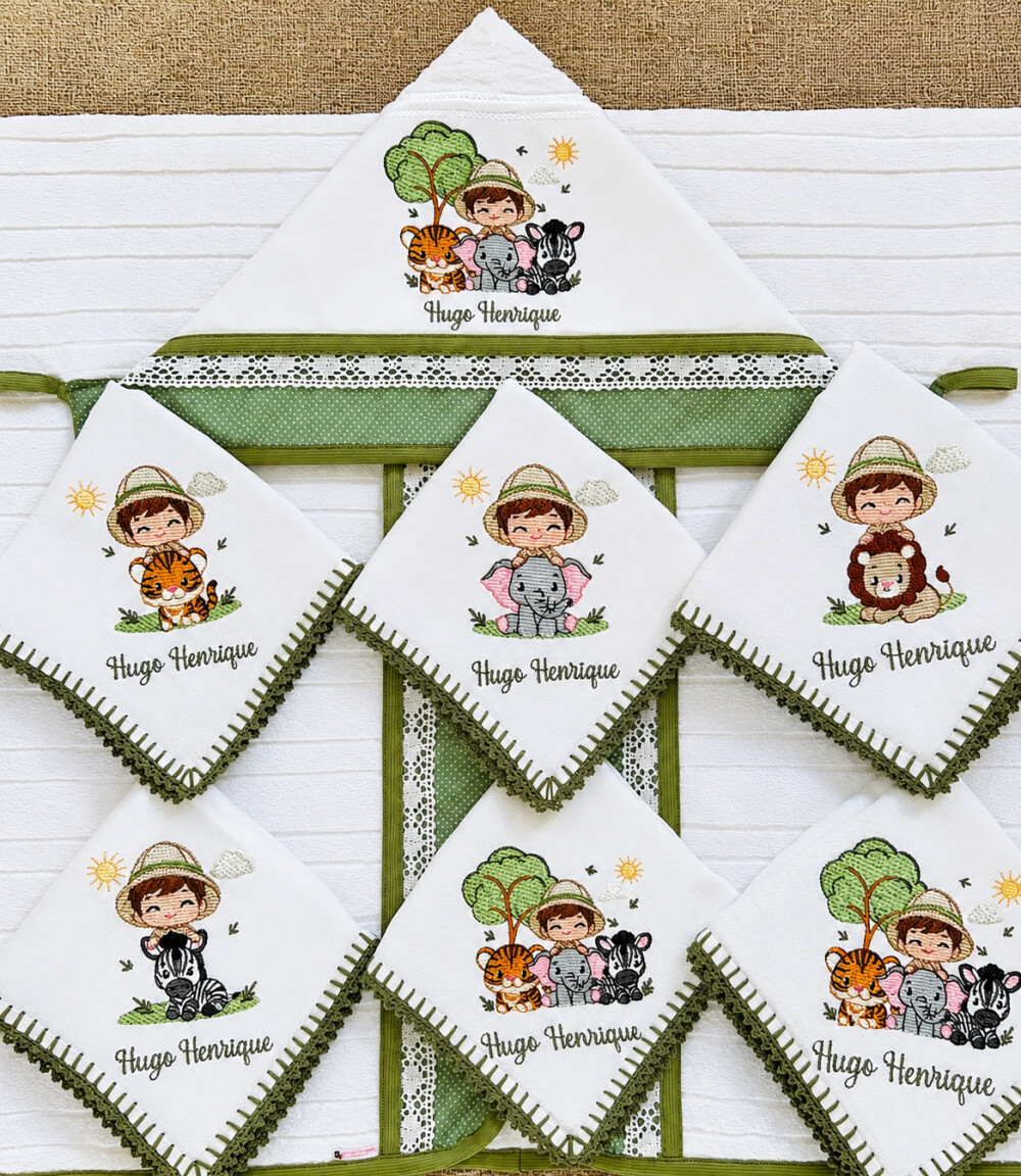 Kit Enxoval para Bebê Toalha e Fraldas Menino no Safari