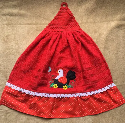 Bate Mão Bordado Galinha Vermelho Bolinhas Brancas