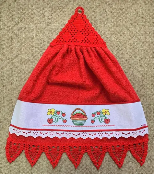 Bate Mão Bordado Vermelho Morangos