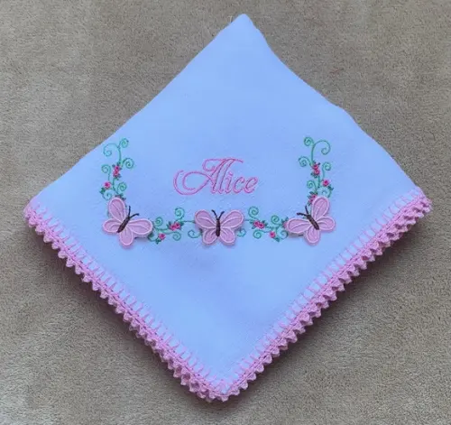 Enxoval para Bebê Personalizado Toalhas e Fraldas Borboletas