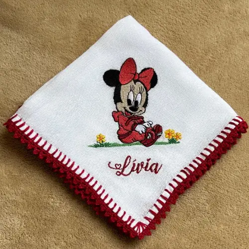 Fralda de Boca Bordada Minnie