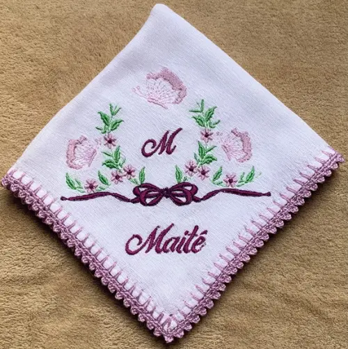 Fralda de Boca Floral Lilás