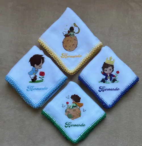 Kit 4 Fraldas de Passeio Bordadas Pequeno Príncipe