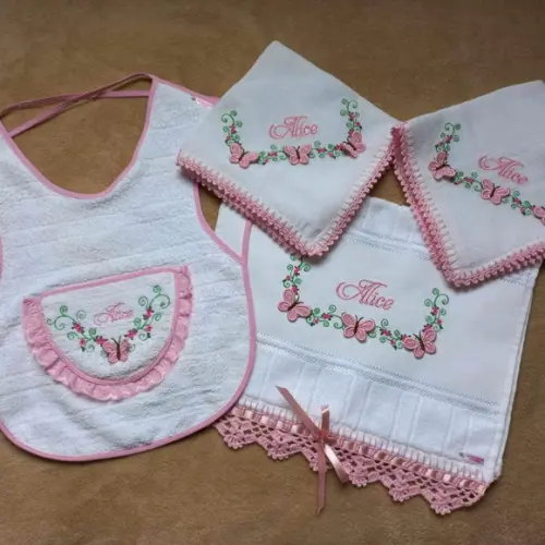 Kit Babador, Fraldas de Boca e Toalhinha Borboletas