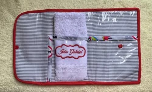 Kit de Higiene Bucal Infantil Menino
