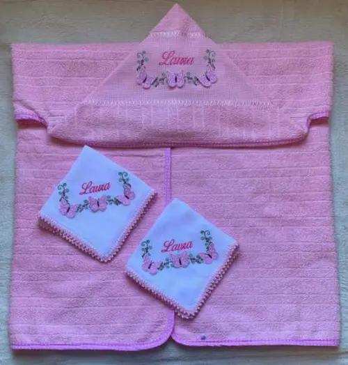 Kit Enxoval Bebê Personalizado Toalha e Fraldas