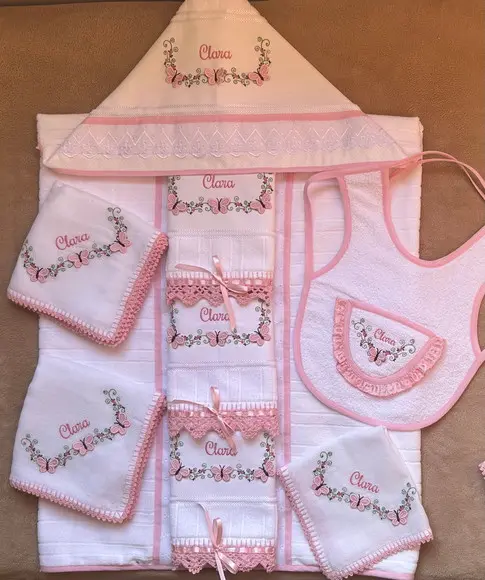 Kit Enxoval para Bebê Toalhas e Fraldas Borboletas