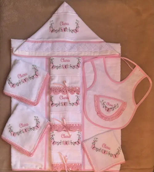 Kit Enxoval para Bebê Toalhas e Fraldas Borboletas