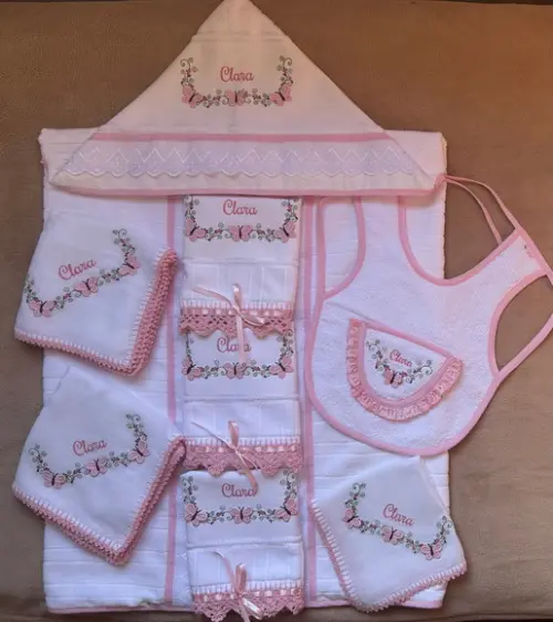 Kit Enxoval para Bebê Toalhas e Fraldas Borboletas