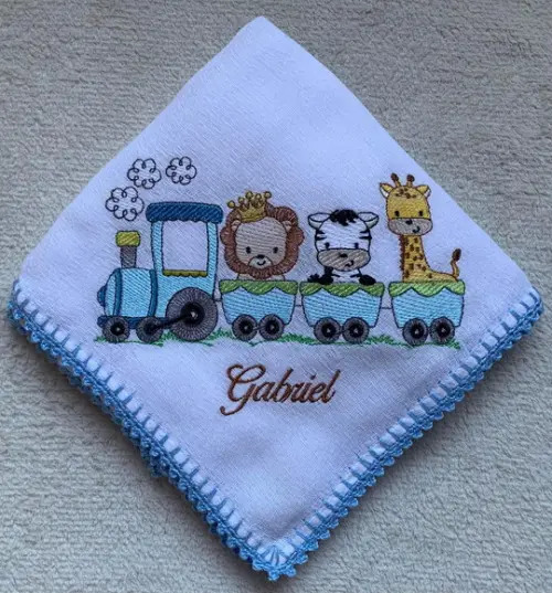 Kit para Bebê Personalizado Bordado Safari Azul