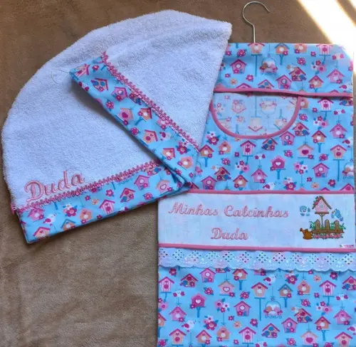 Kit Porta Calcinhas e Toalha para Cabelo Infantil