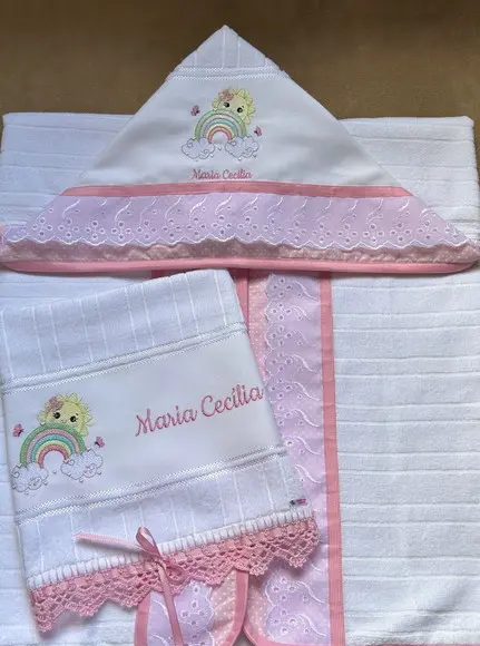 Kit Toalhas de Banho e de Mão Chuva de Amor