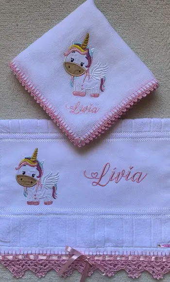 Kit Toalhinha e Fralda de Passeio Unicórnio