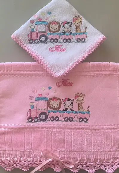 Kit Toalhinha e Fraldas de Boca e Passeio Safari Trem Menina