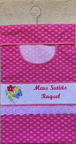 Porta sutiãs rosa