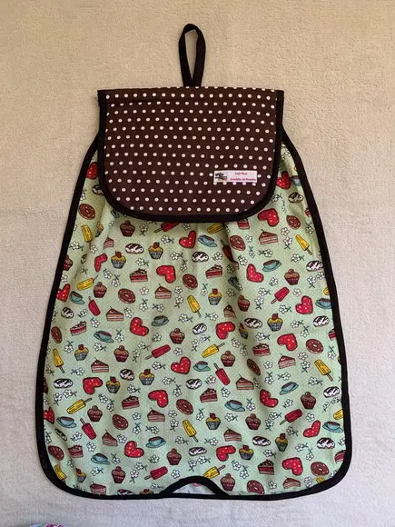 Puxa Saco de Patchwork Verde Bolos