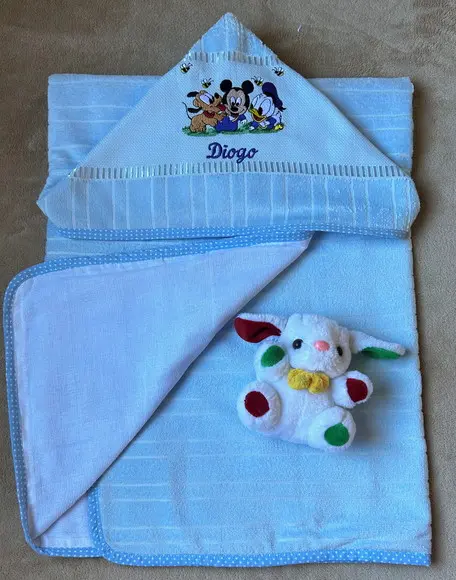 Toalha de Banho Infantil com Capuz Bordada