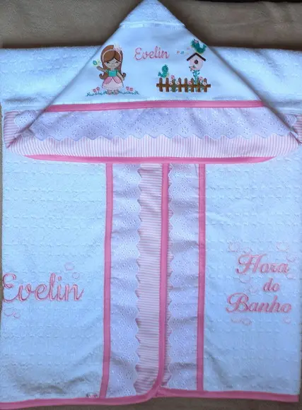 Toalha de Banho Infantil com Capuz Princesa