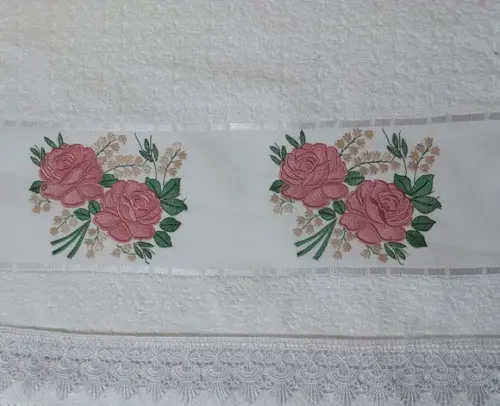 Toalha de Rosto Rosas