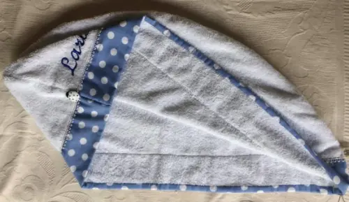 Toalha para Cabelo Branca com Azul