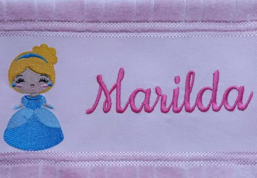 Toalhinha Bordada Princesa