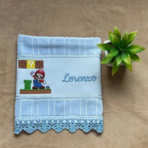 Toalhinha Bordada Super Mario
