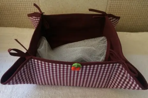 Cesta para Pão de Queijo ou Biscoitos Xadrez Vinho e Branco
